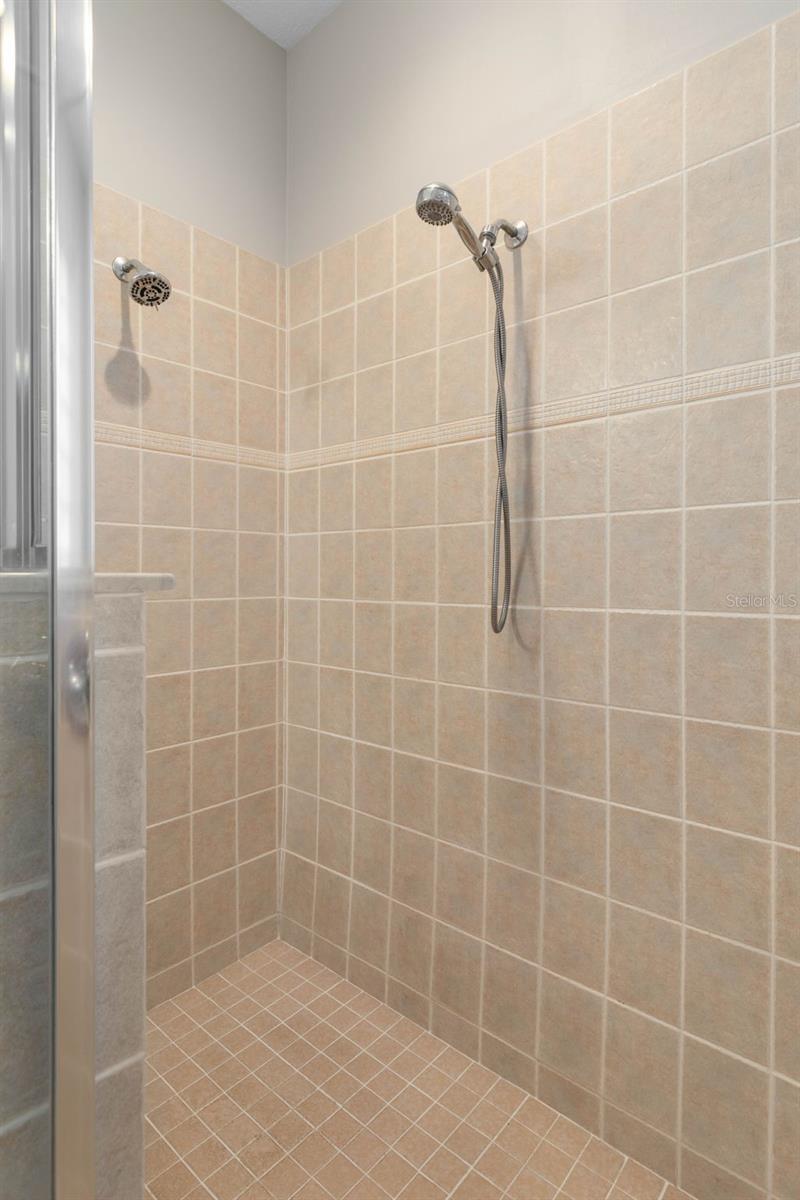 Image 27 of 55 For 21 Whitehall Court