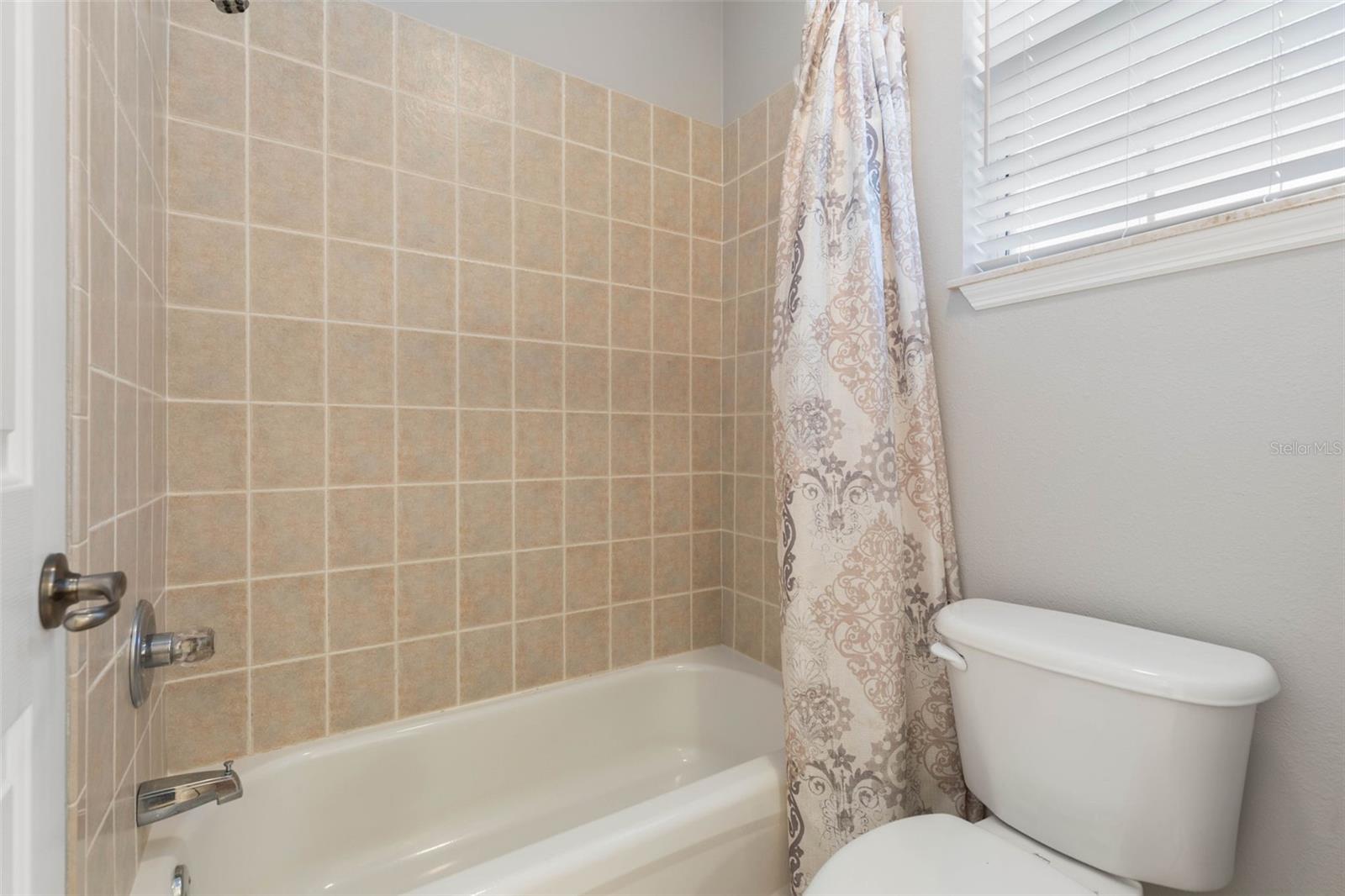 Image 32 of 55 For 21 Whitehall Court