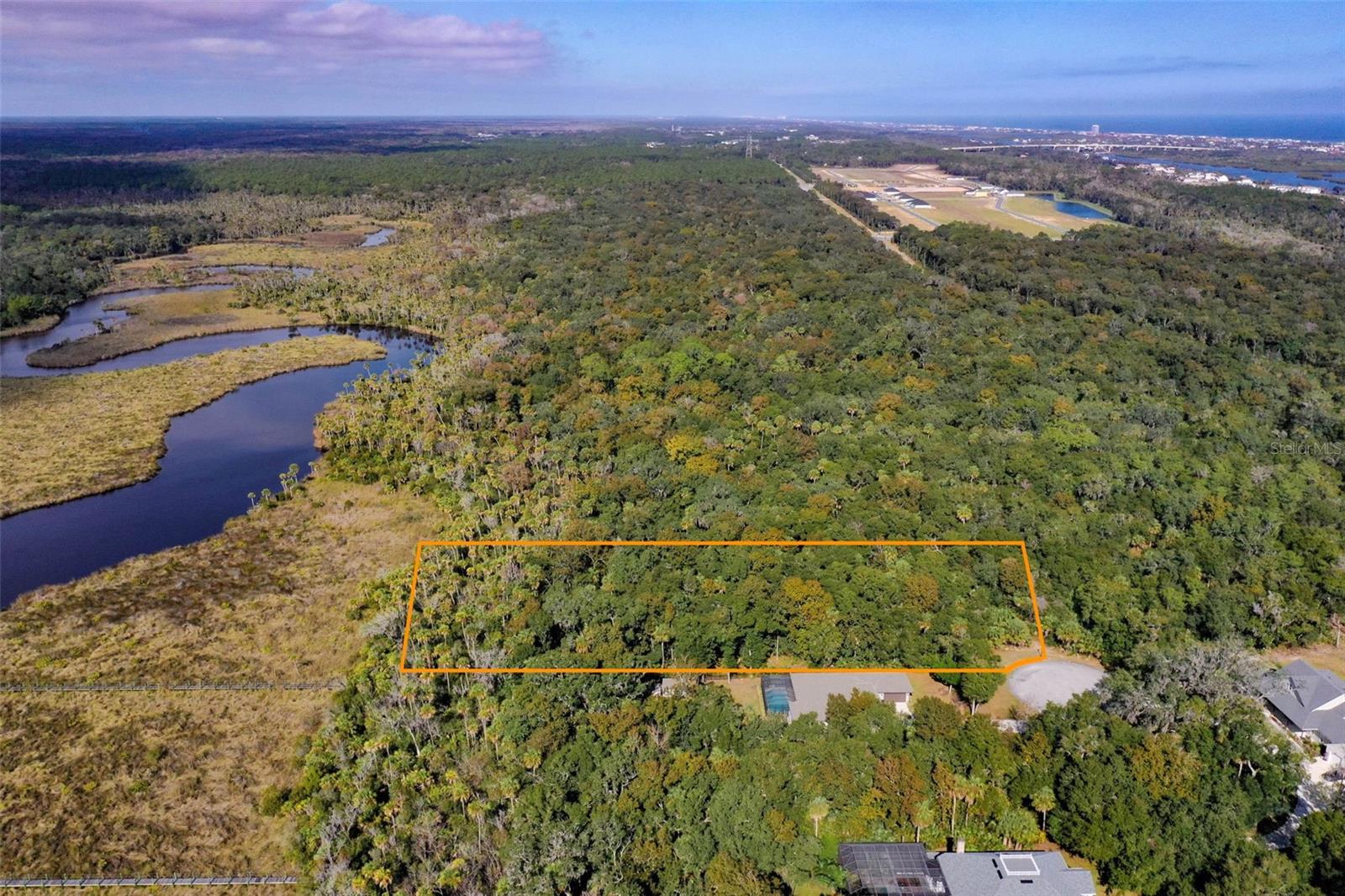 Image 4 of 8 For 105 Bridle Ridge Court