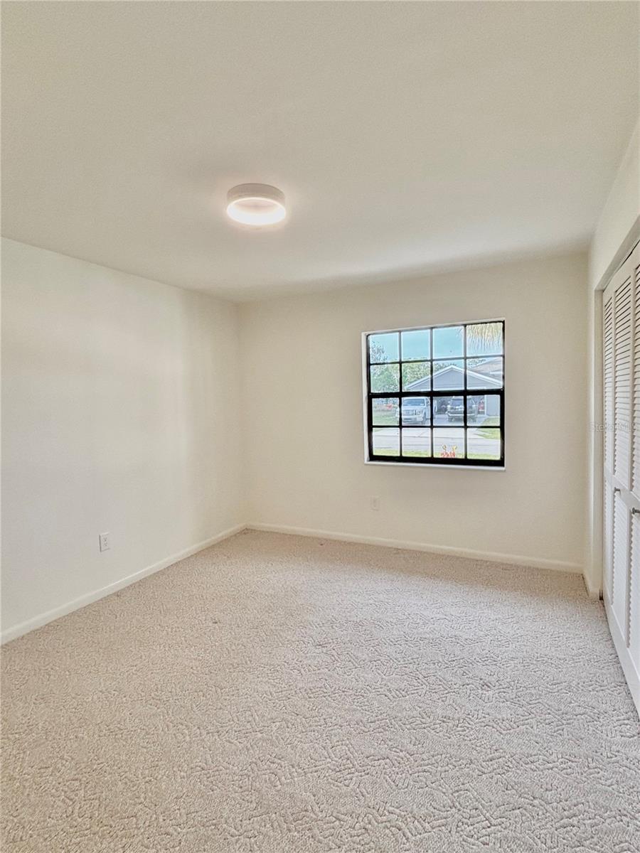 Image 12 of 28 For 17 Fenwick Lane