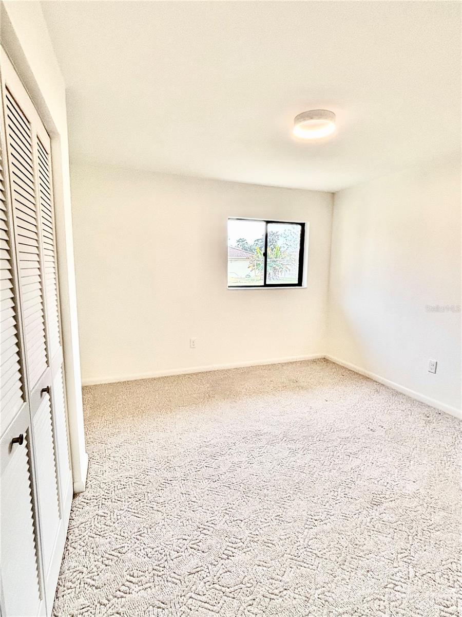 Image 14 of 28 For 17 Fenwick Lane