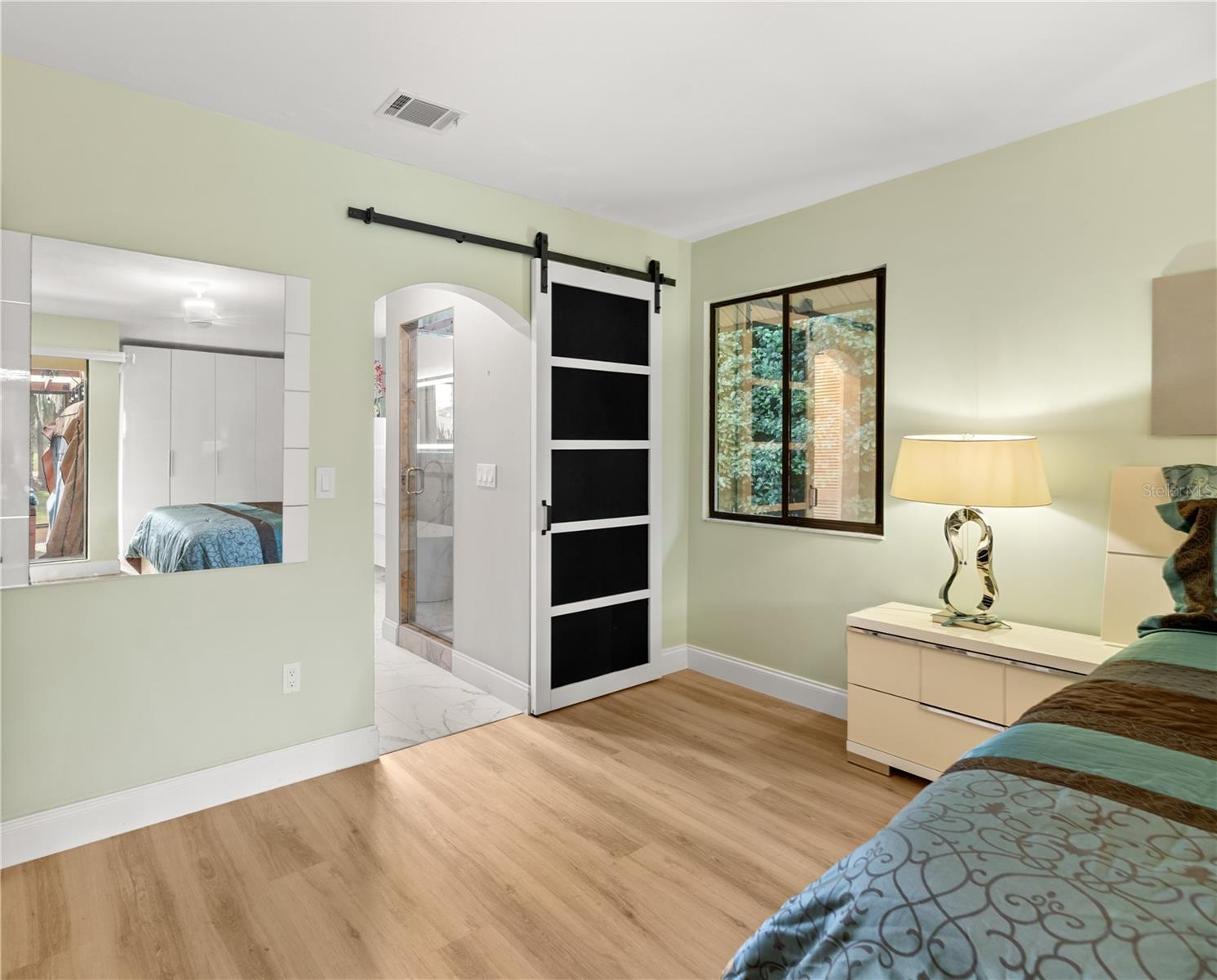 Image 24 of 71 For 340 Wellington Drive