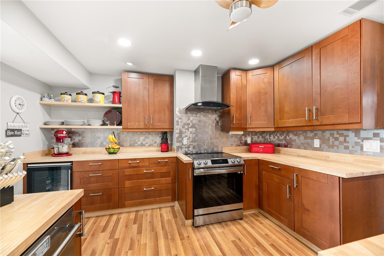 Image 36 of 71 For 340 Wellington Drive