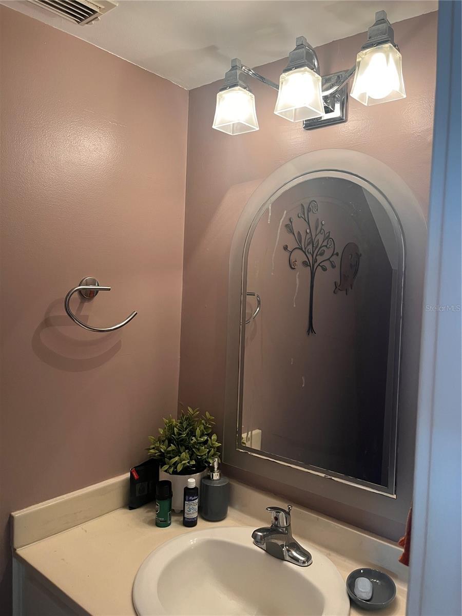 Image 7 of 21 For 58 Club House Drive 104