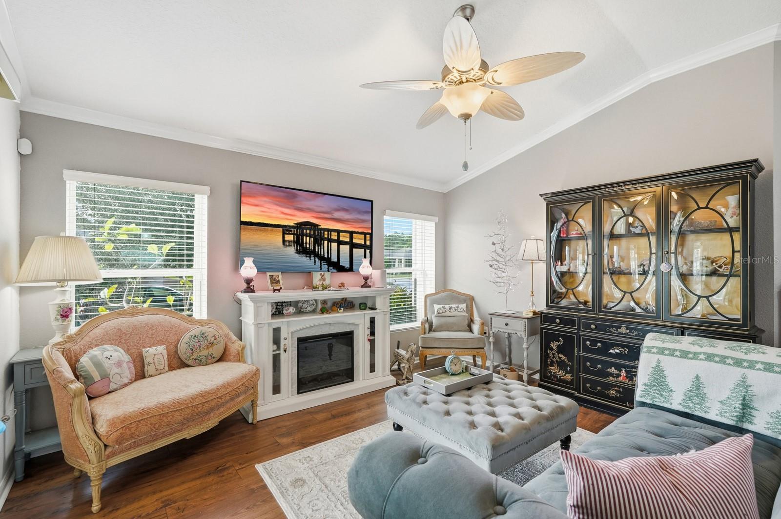 Image 11 of 52 For 3328 Marsili Avenue