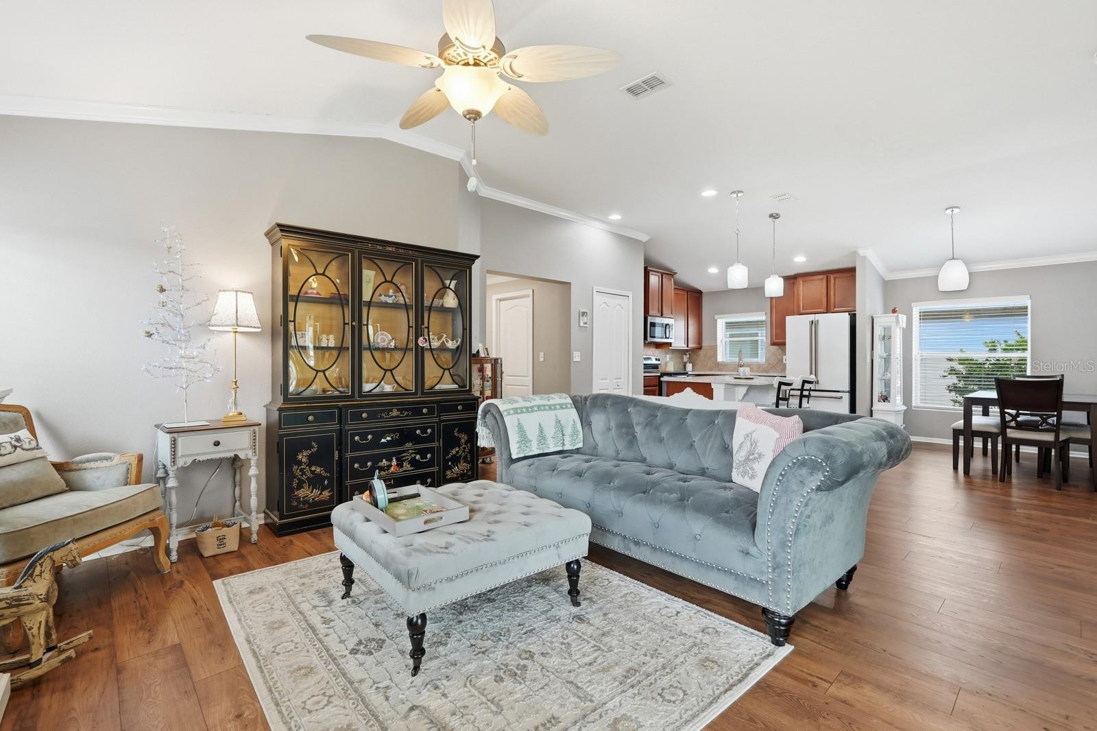 Image 13 of 52 For 3328 Marsili Avenue