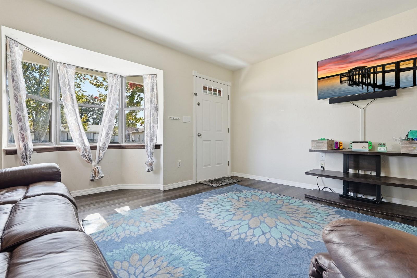 Image 19 of 45 For 1421 Dexter Drive