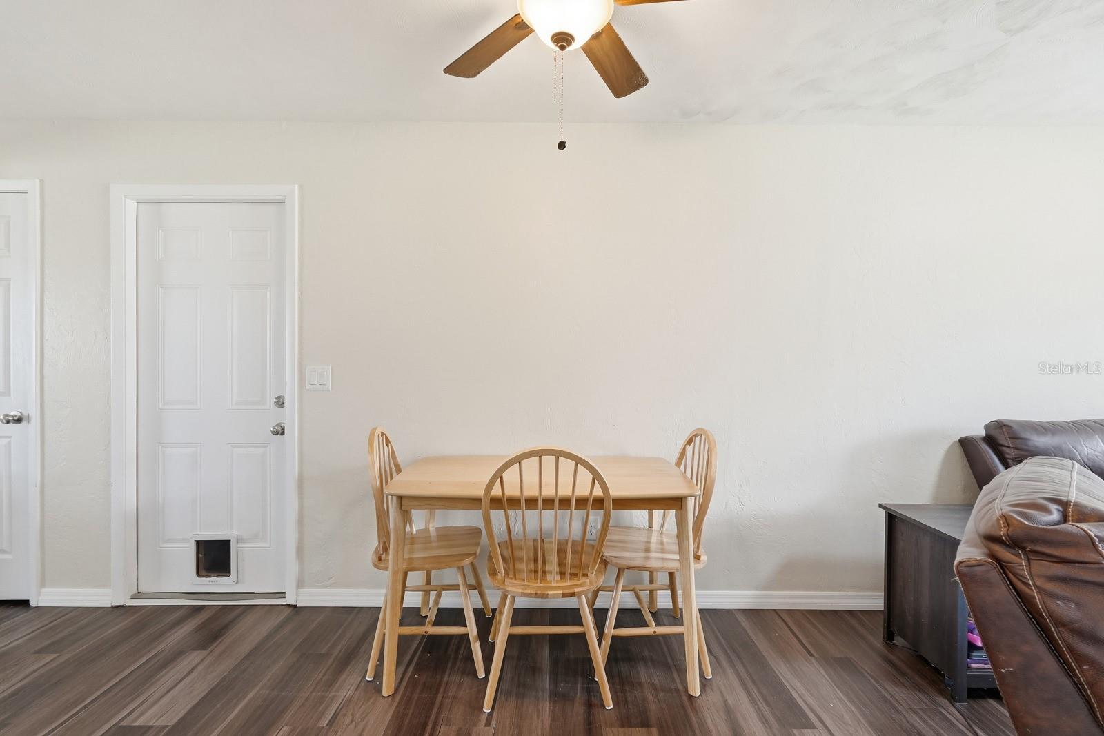 Image 26 of 45 For 1421 Dexter Drive