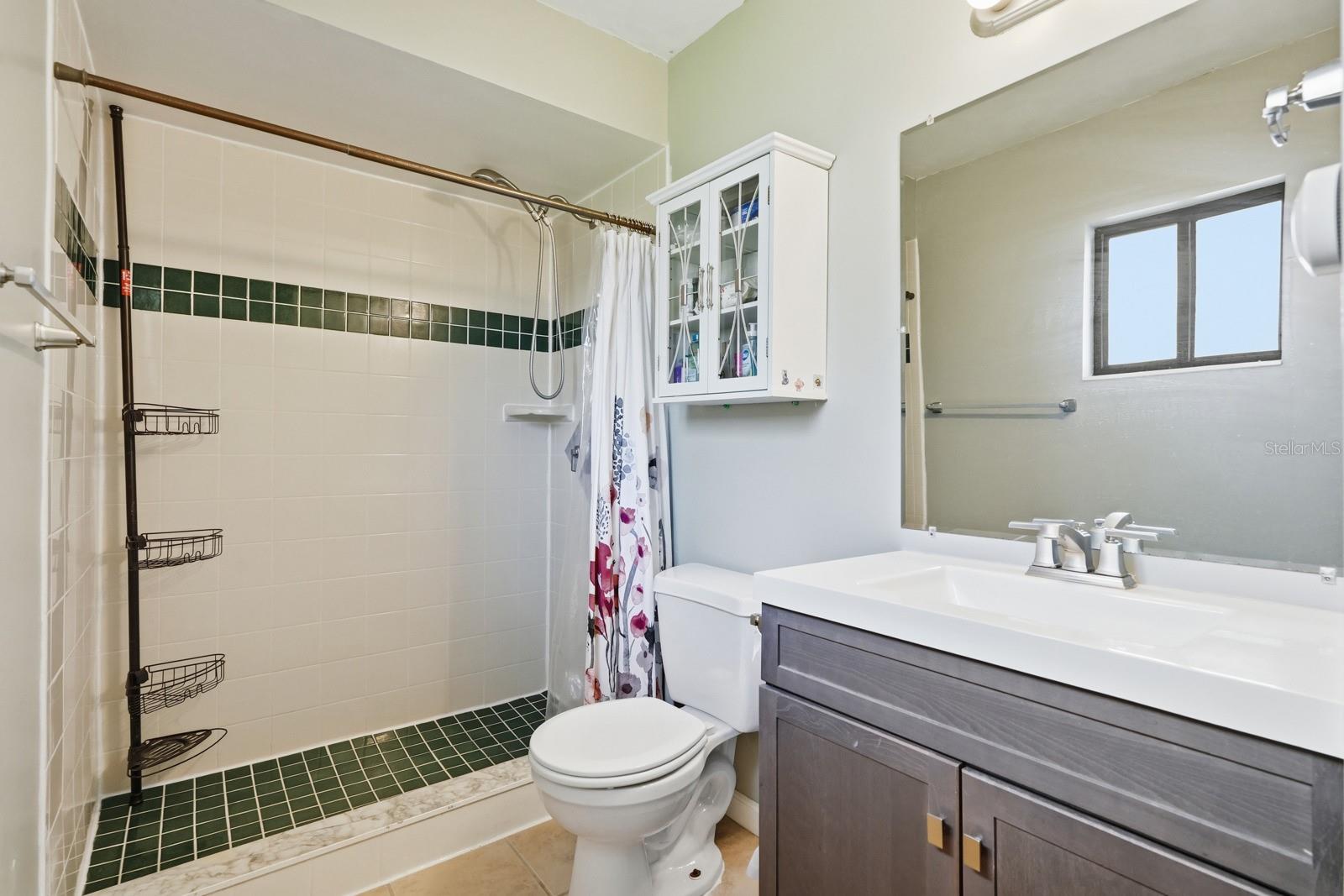 Image 34 of 45 For 1421 Dexter Drive