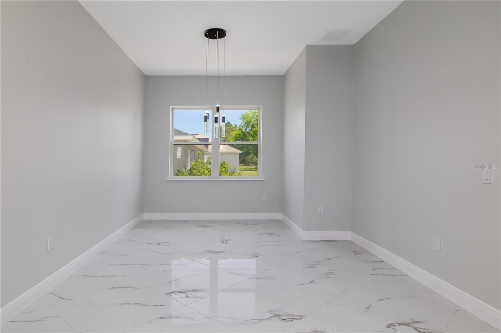 Image 12 of 23 For 20 Pine Hill Lane