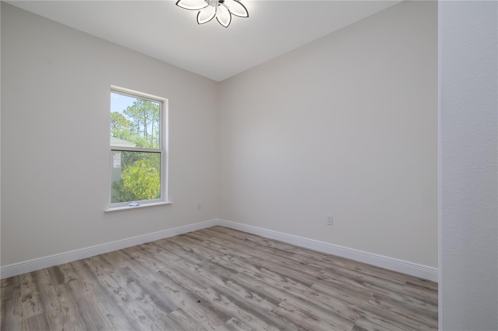 Image 16 of 23 For 20 Pine Hill Lane