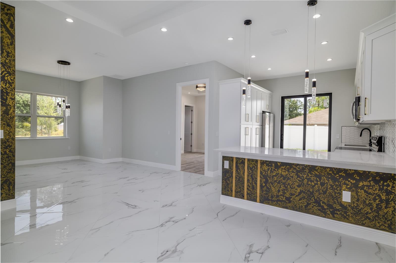 Image 7 of 23 For 20 Pine Hill Lane