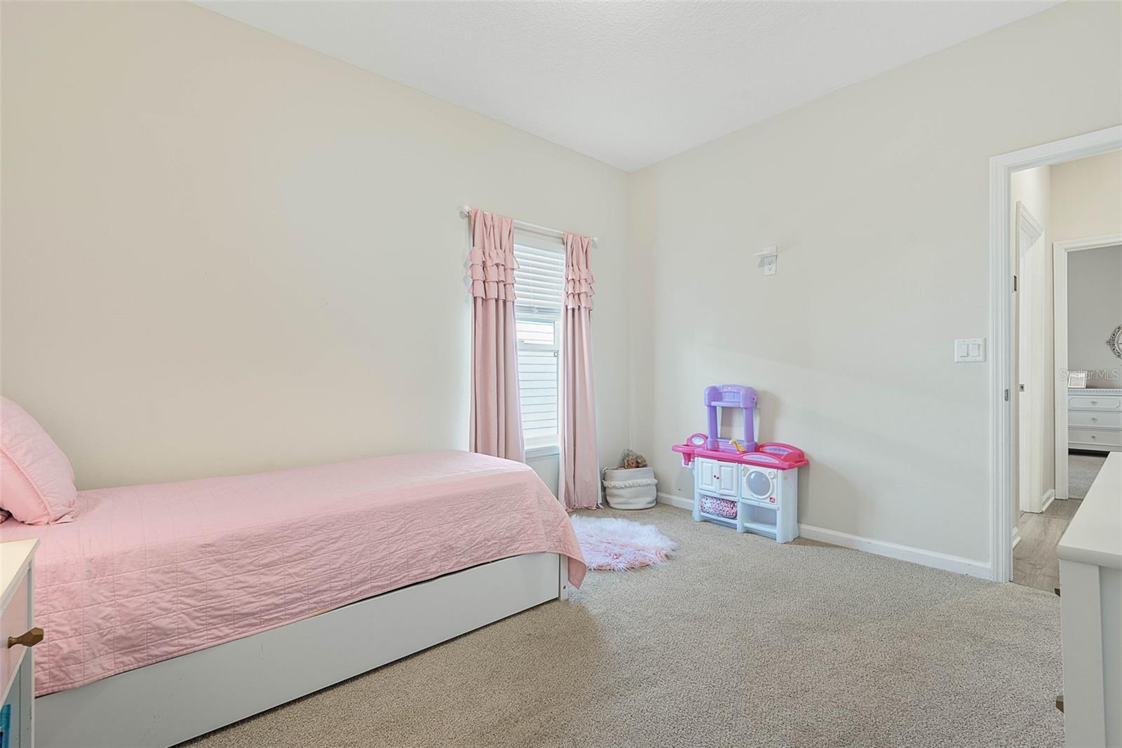 Image 27 of 54 For 484 Grand Landings Parkway