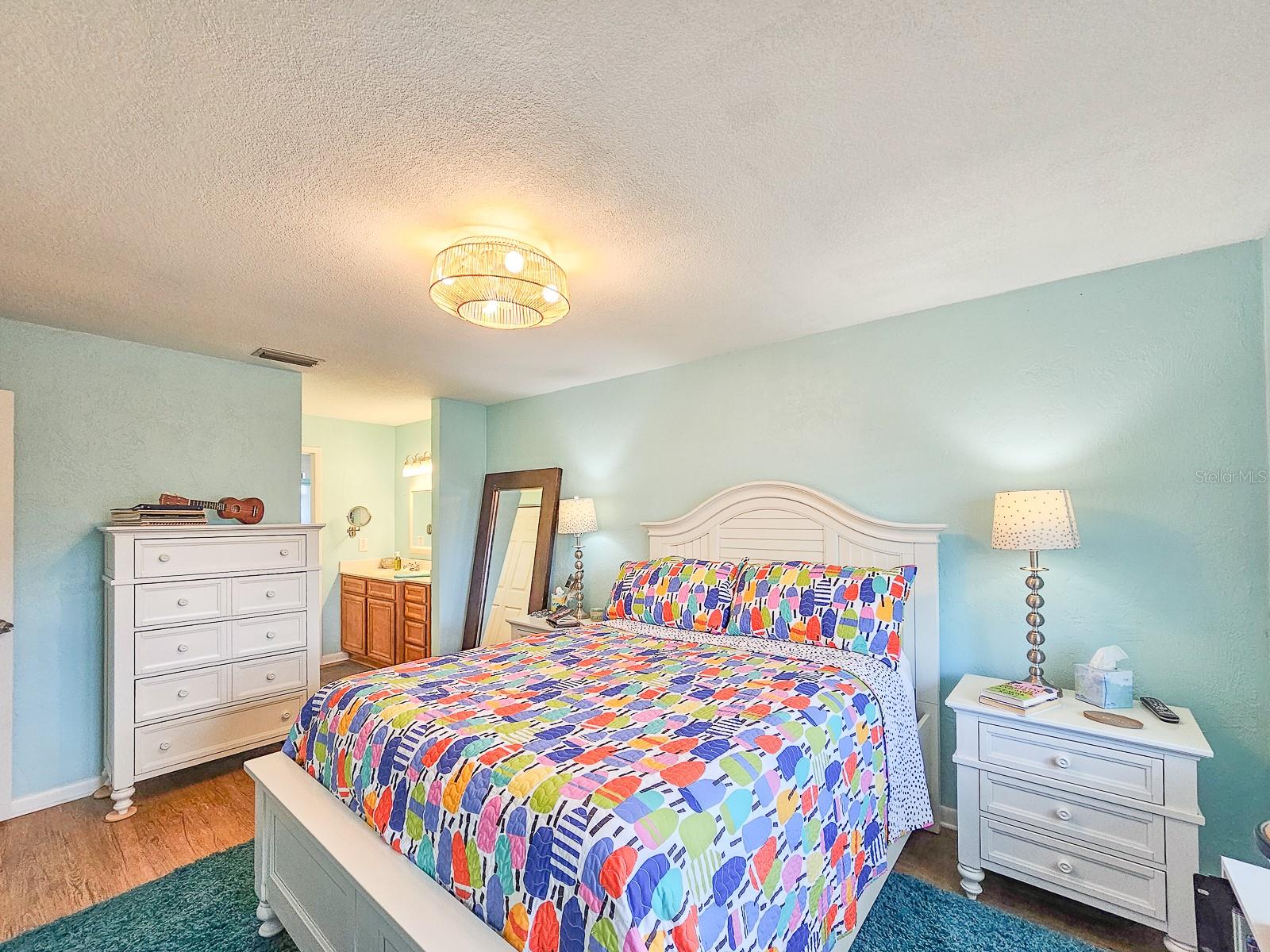 Image 11 of 30 For 27 Sunset Cove