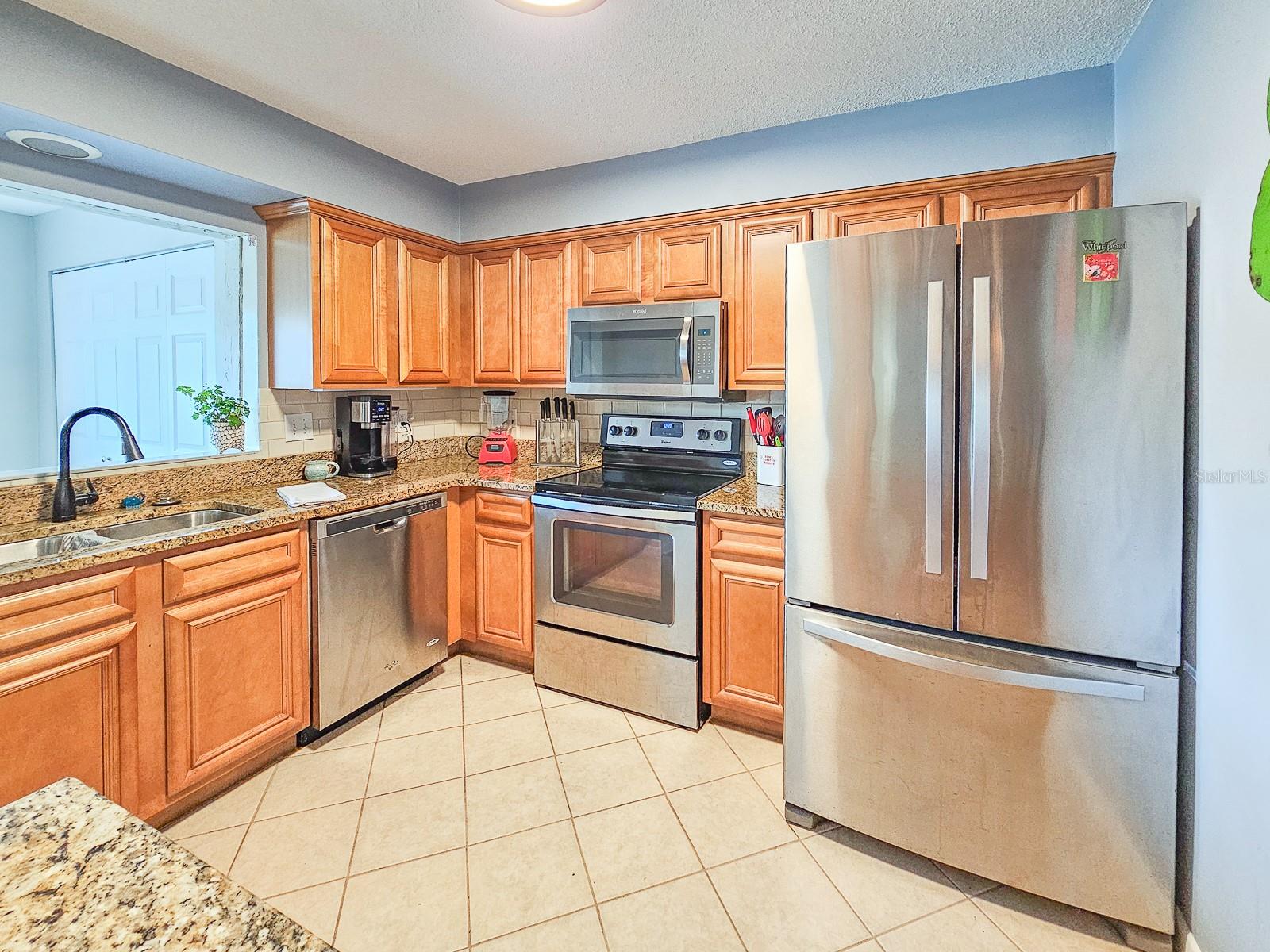 Image 6 of 30 For 27 Sunset Cove