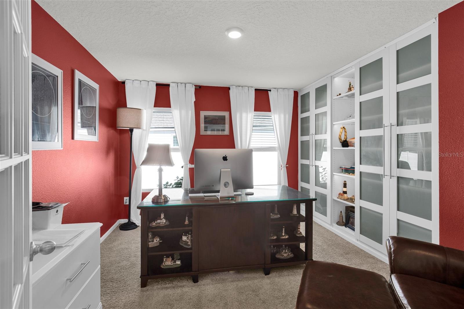 Image 28 of 57 For 56 Oakleaf Way