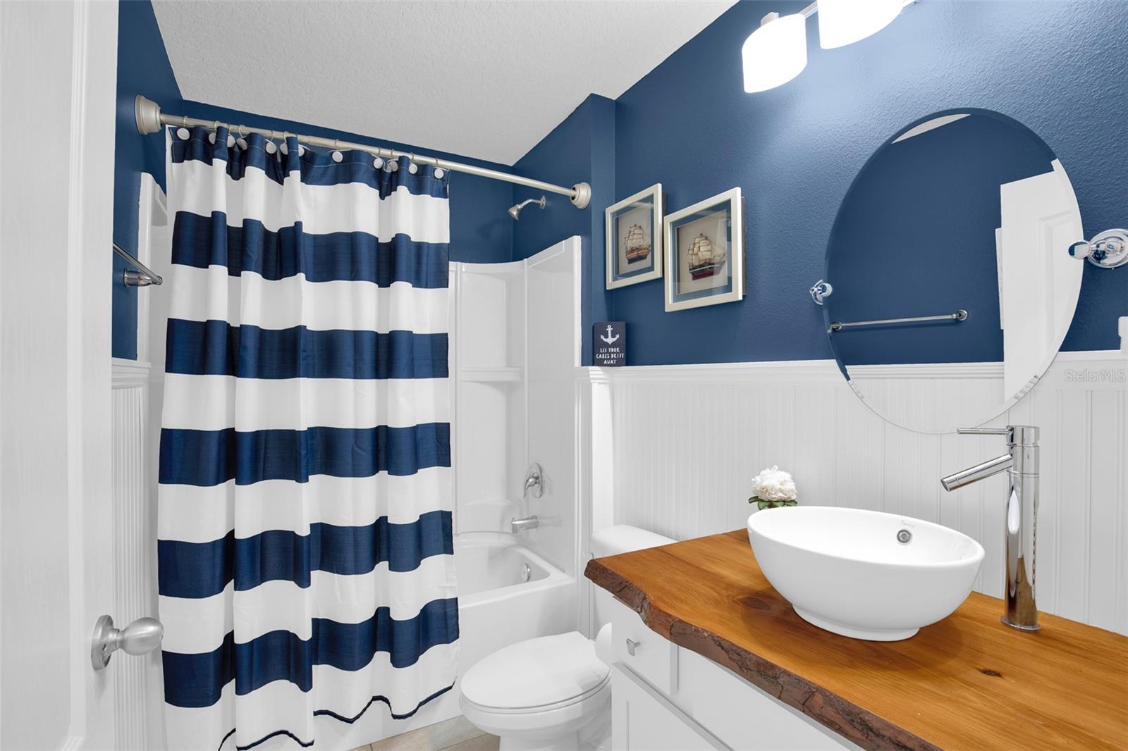 Image 33 of 57 For 56 Oakleaf Way