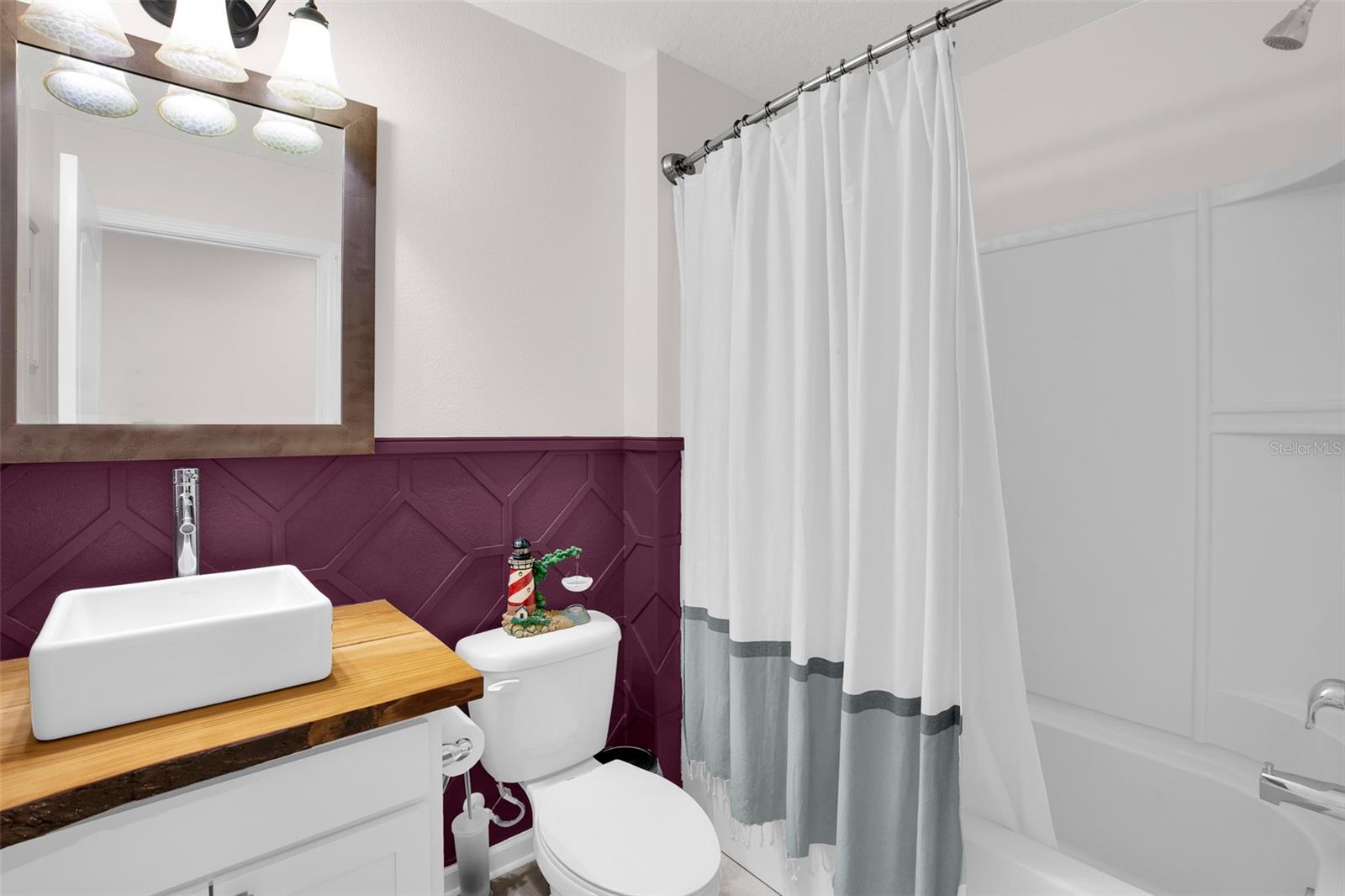 Image 37 of 57 For 56 Oakleaf Way