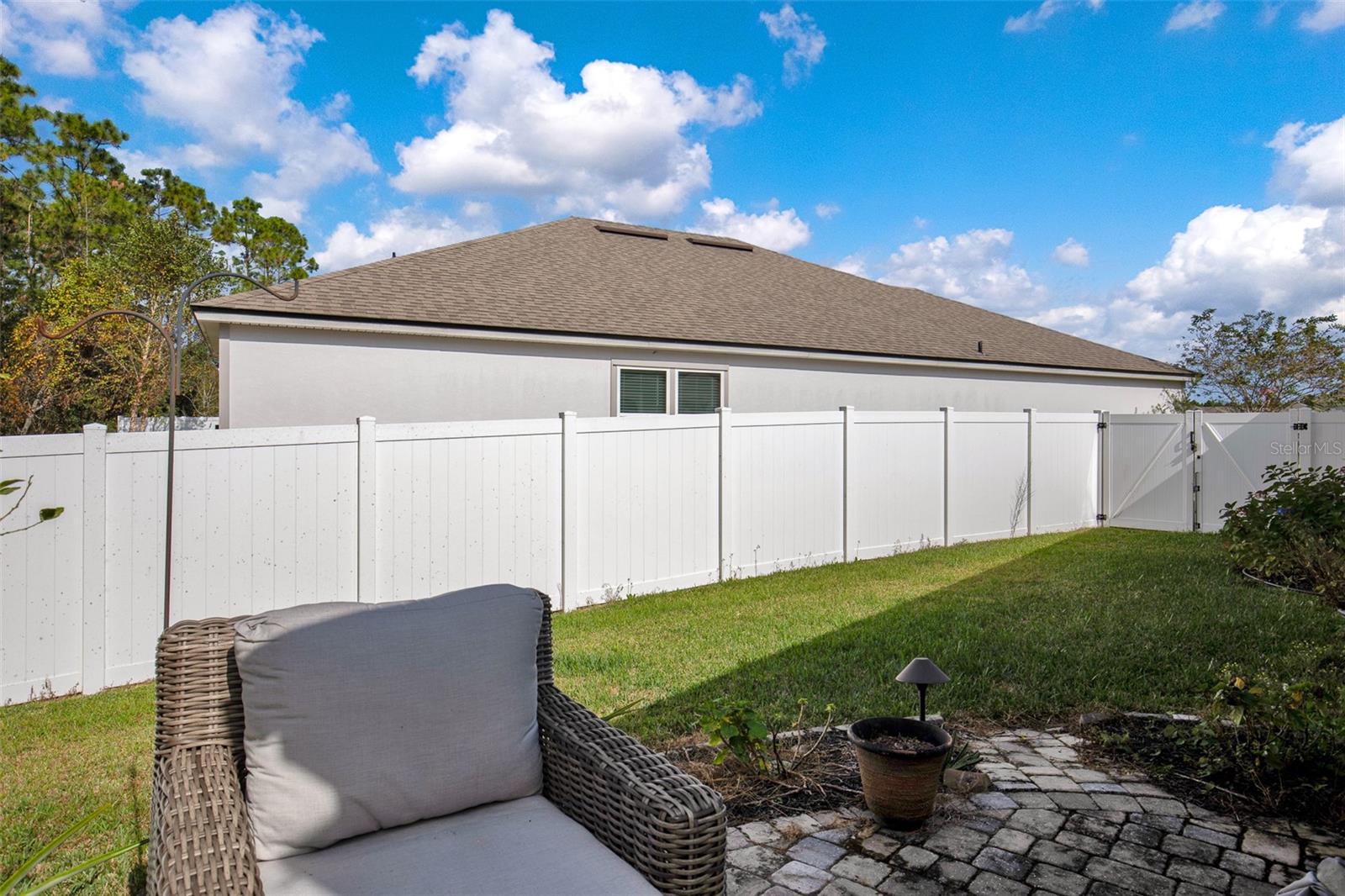 Image 44 of 57 For 56 Oakleaf Way