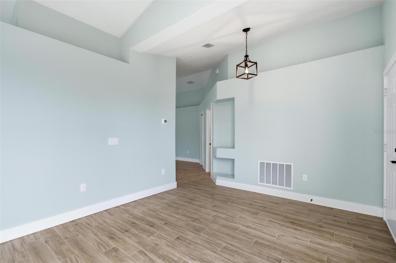 Image 10 of 78 For 7 Ripton Place