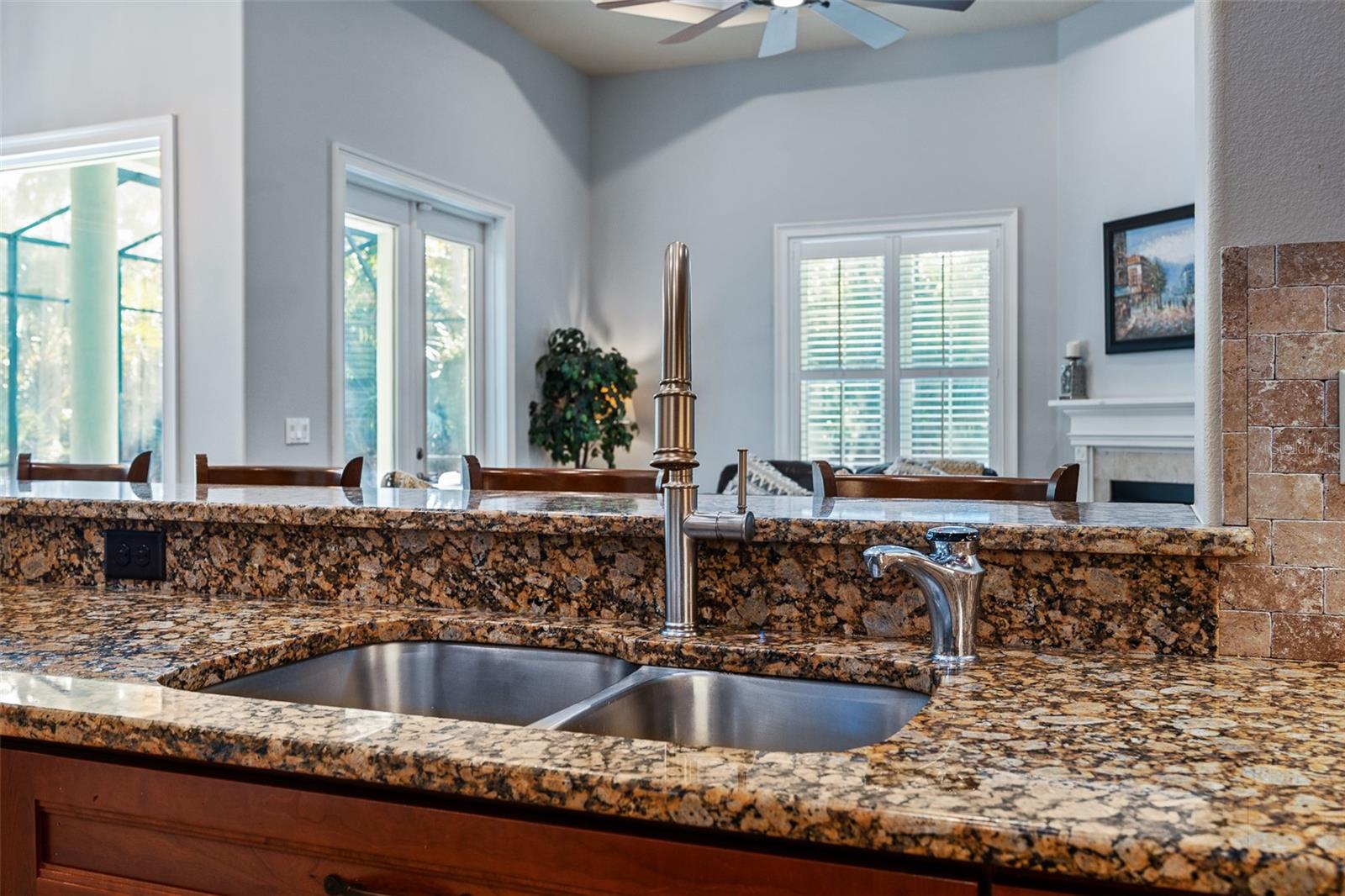 Image 19 of 92 For 2 Humming Bird Circle