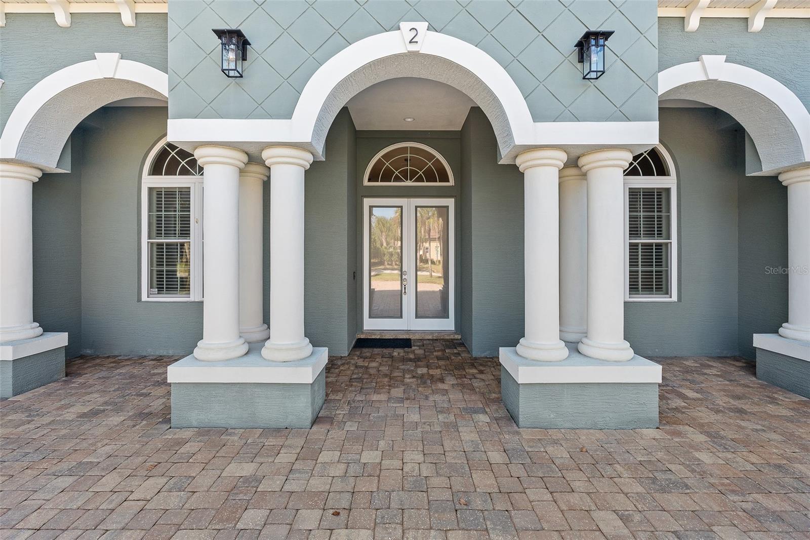 Image 2 of 92 For 2 Humming Bird Circle