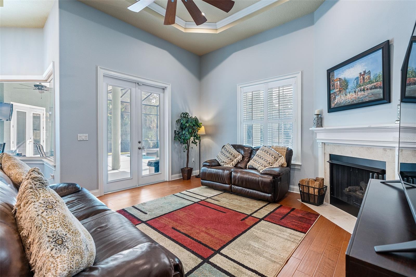 Image 24 of 92 For 2 Humming Bird Circle