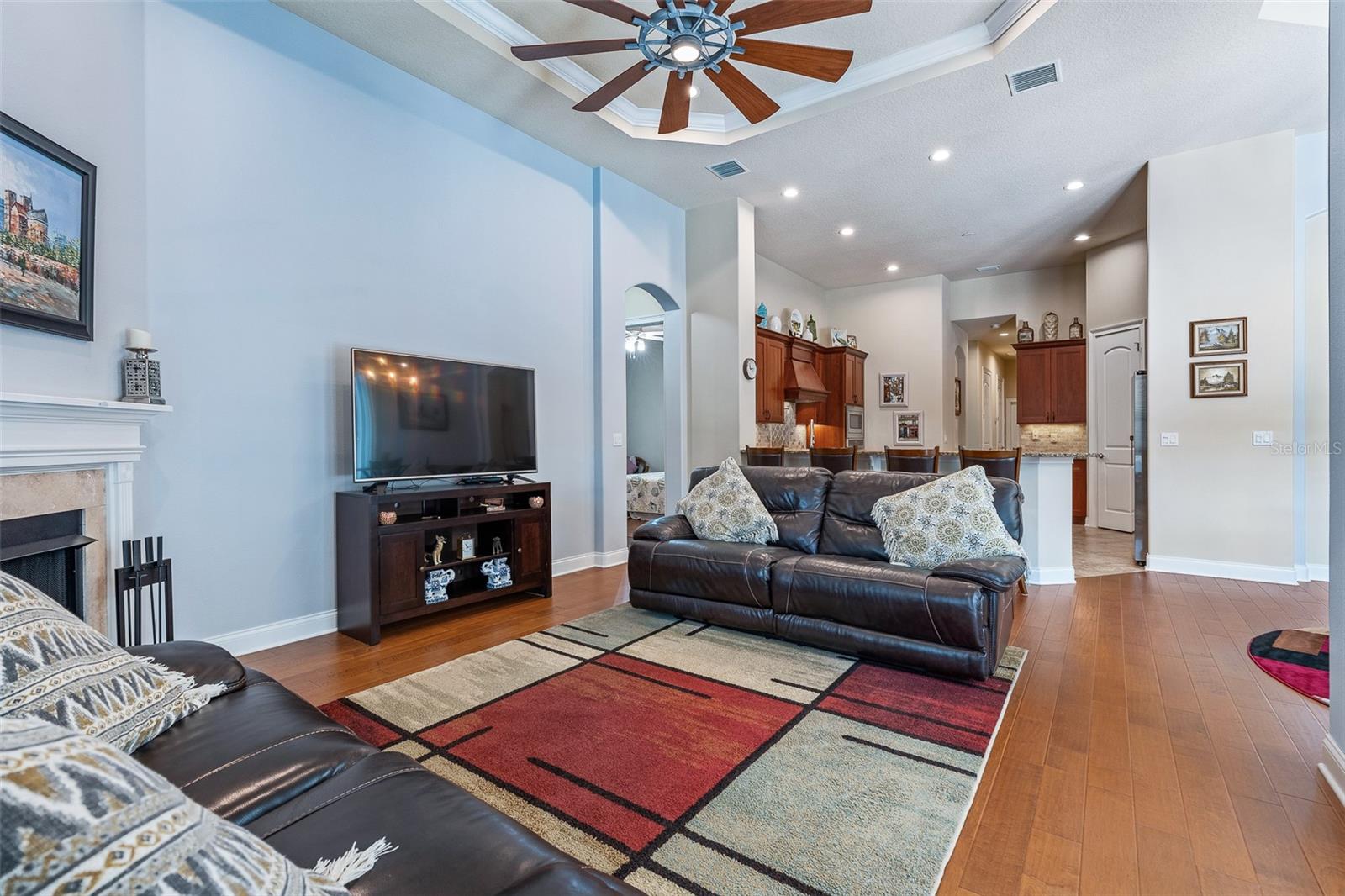 Image 26 of 92 For 2 Humming Bird Circle