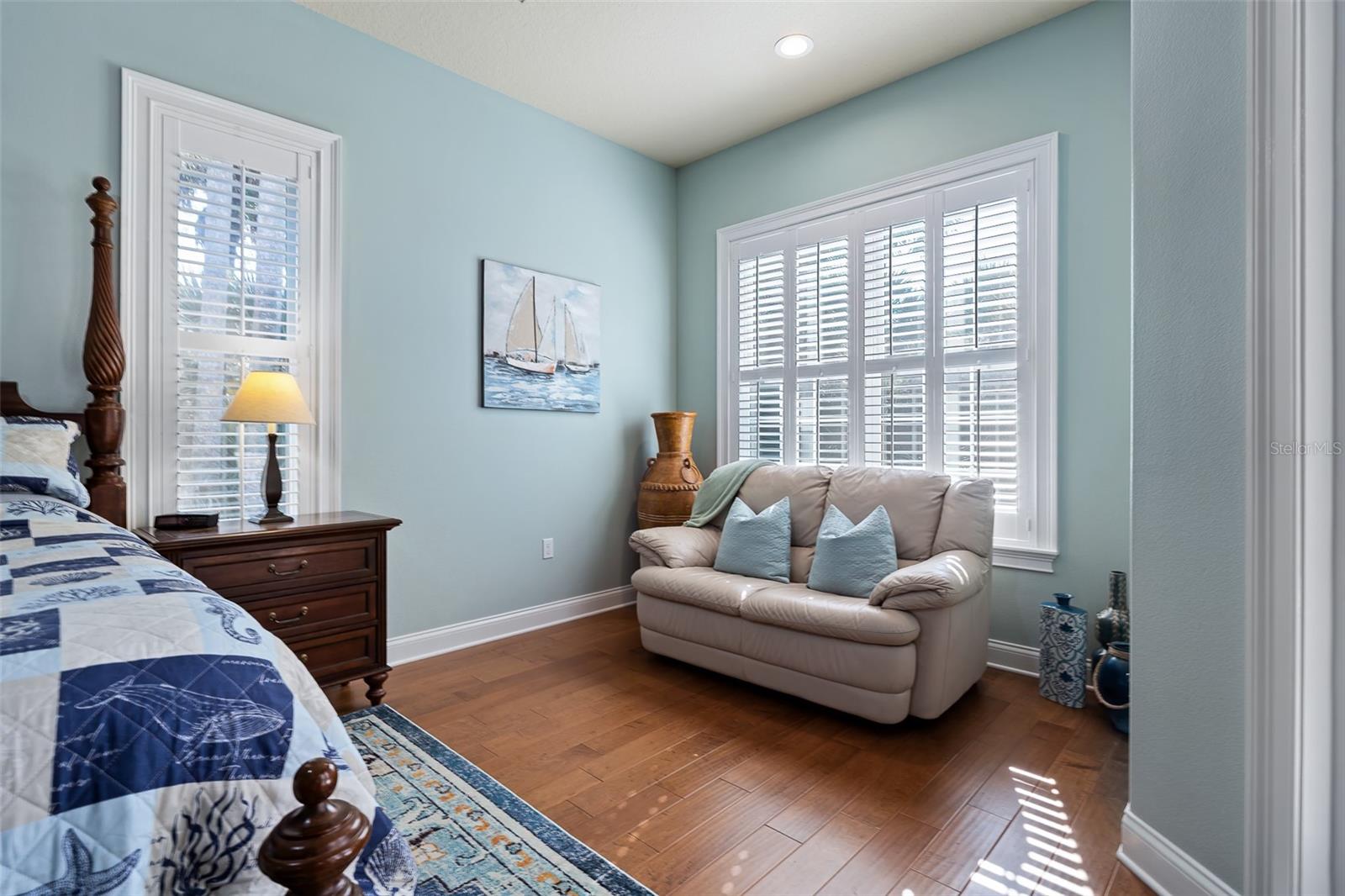 Image 32 of 92 For 2 Humming Bird Circle