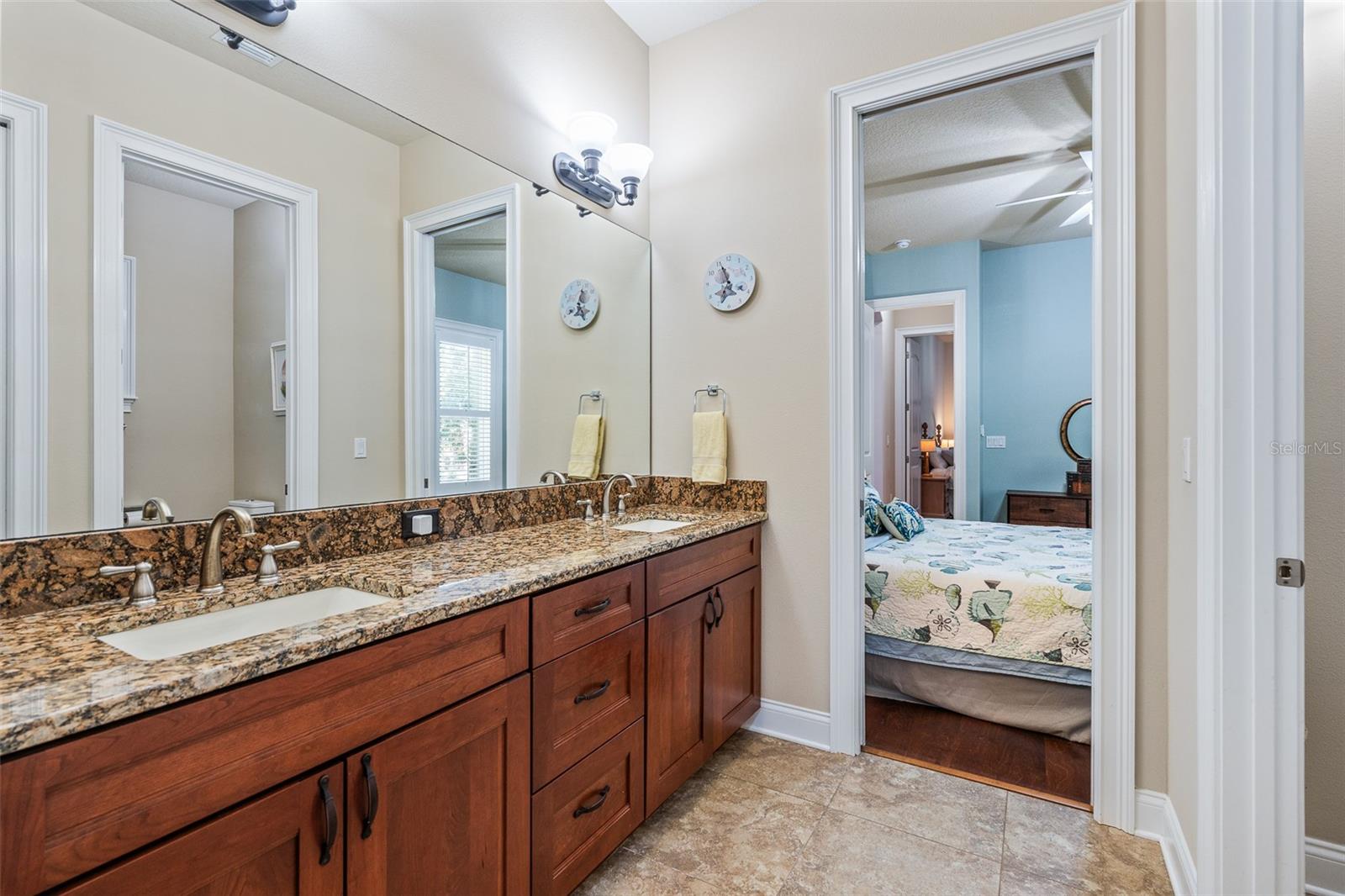 Image 45 of 92 For 2 Humming Bird Circle