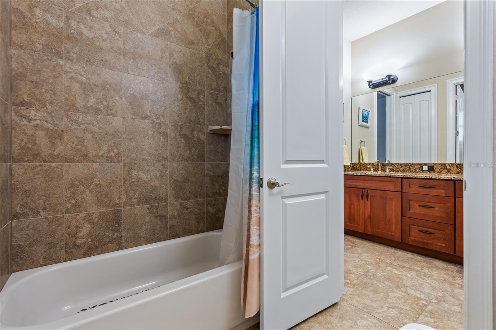 Image 48 of 92 For 2 Humming Bird Circle