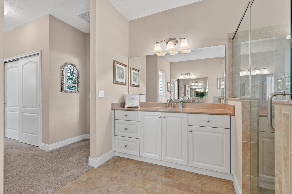 Image 24 of 64 For 384 Leoni Street