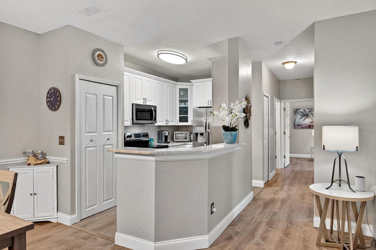 Image 10 of 46 For 830 Airport Road 701