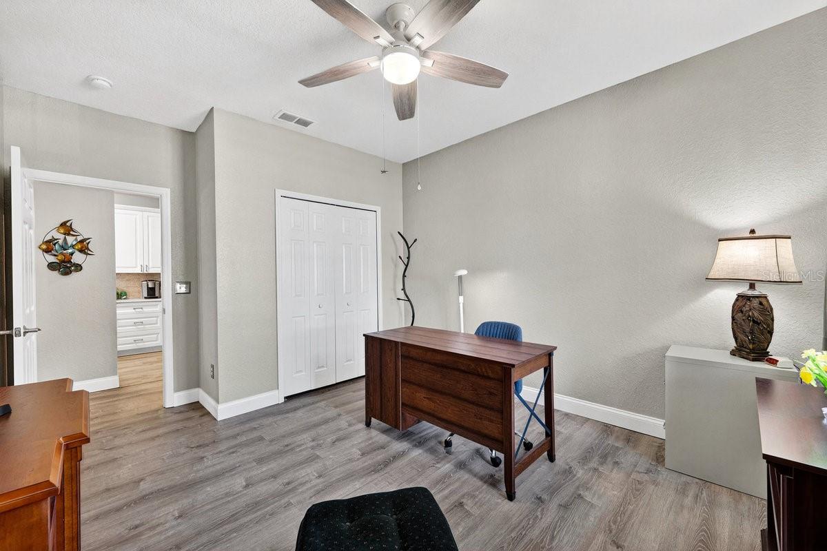 Image 26 of 46 For 830 Airport Road 701