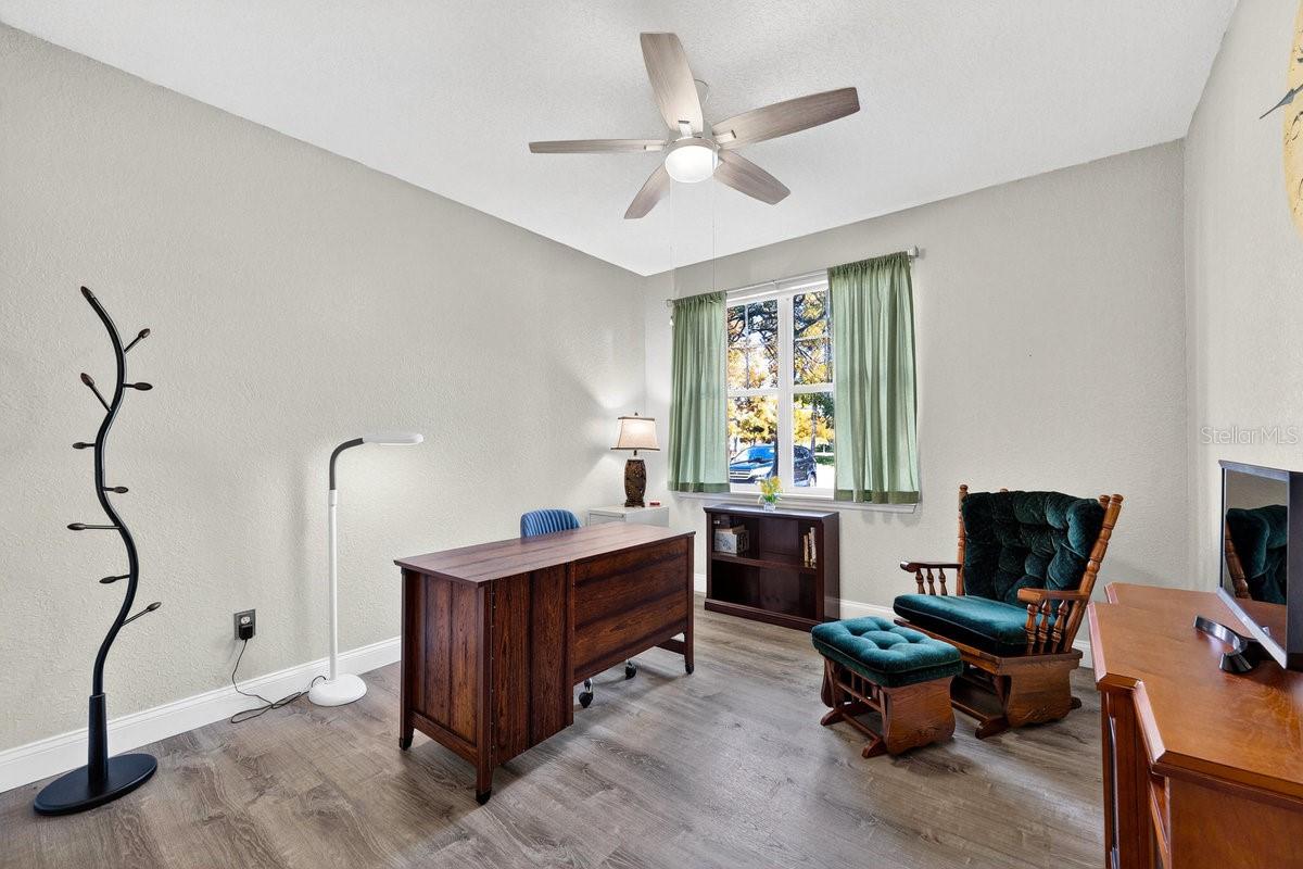 Image 27 of 46 For 830 Airport Road 701