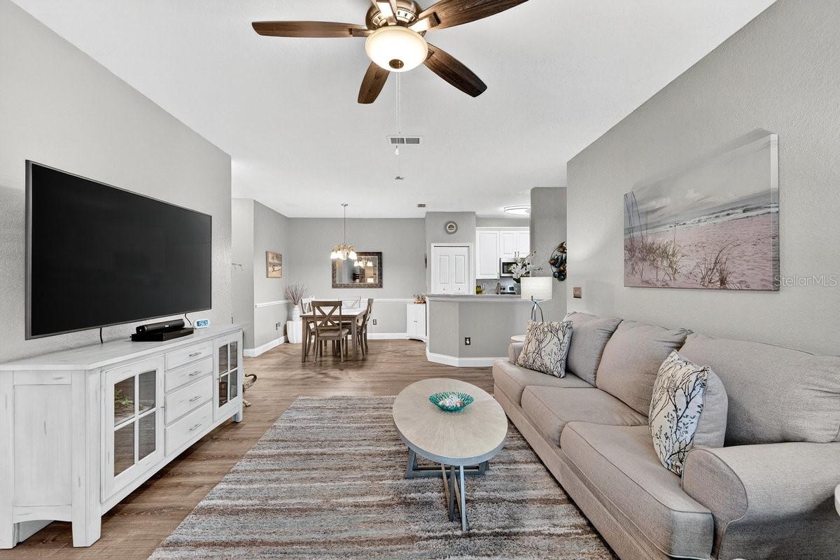 Image 5 of 46 For 830 Airport Road 701