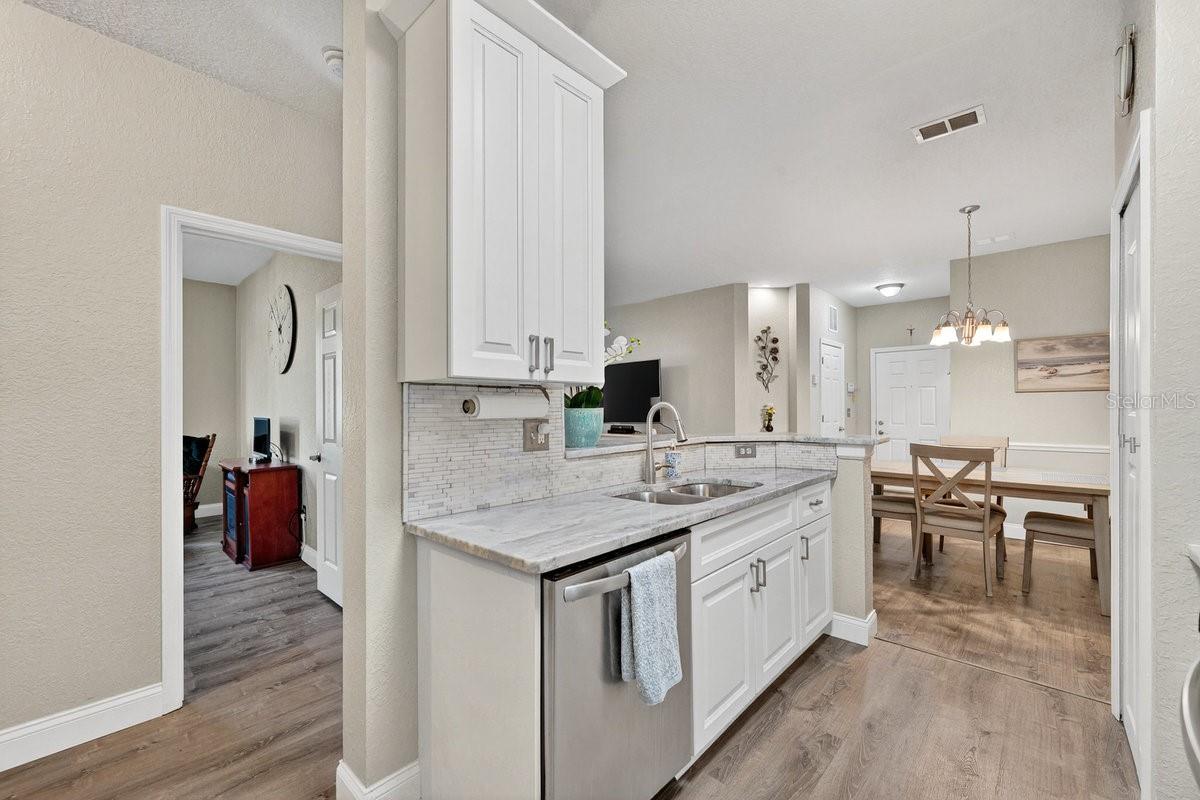 Image 7 of 46 For 830 Airport Road 701