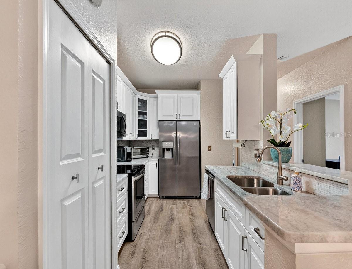 Image 8 of 46 For 830 Airport Road 701