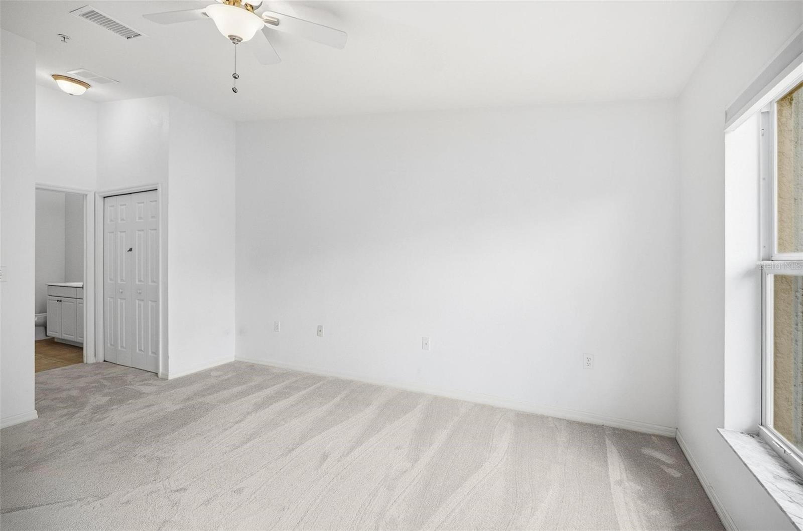 Image 16 of 52 For 100 Canopy Walk Lane 133