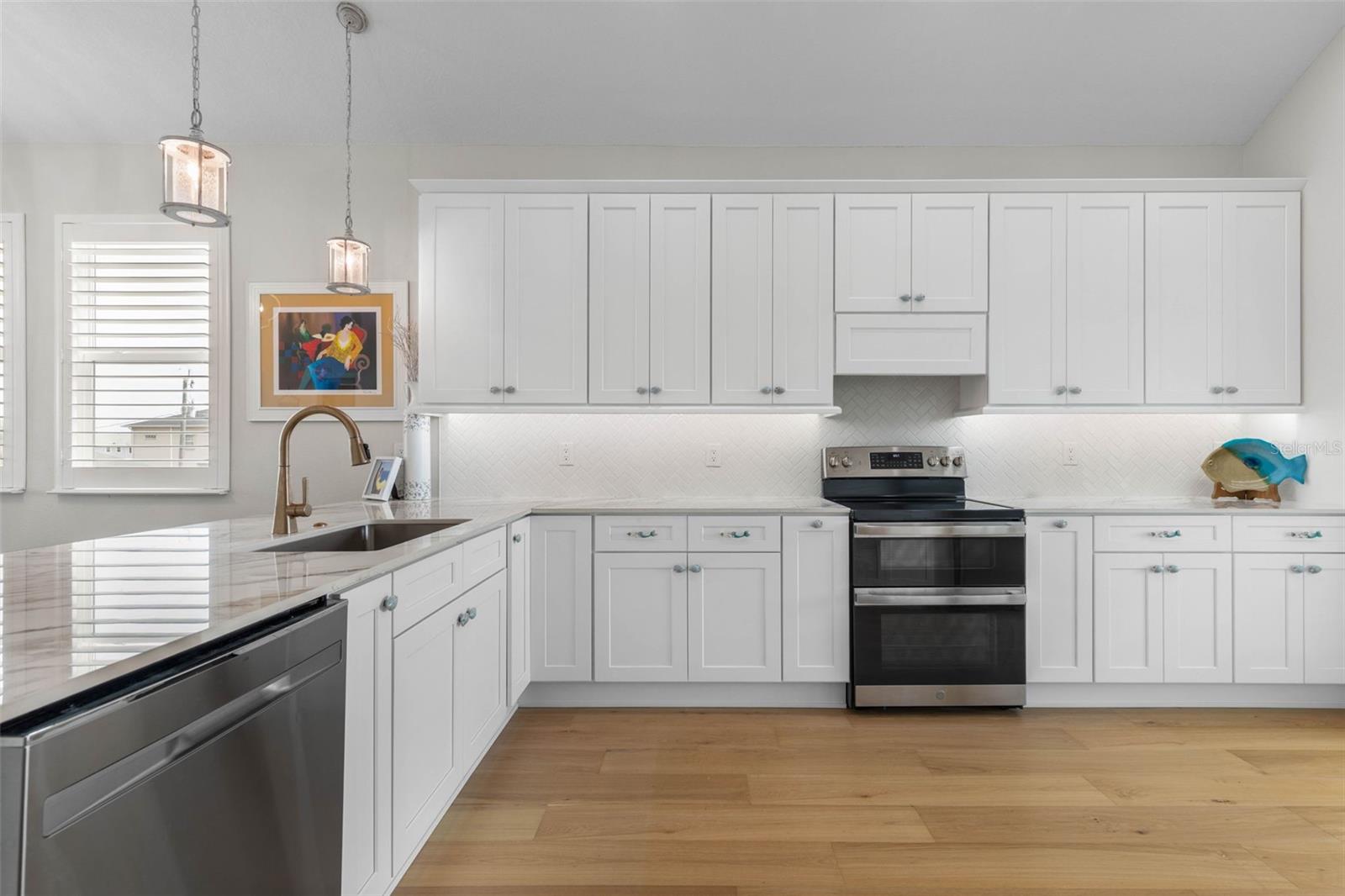 Image 11 of 58 For 12 Moody Drive