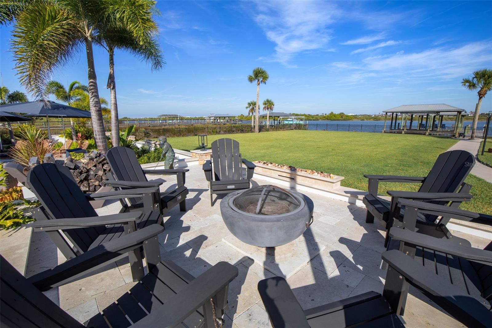 Image 10 of 99 For 1640 Lambert Avenue