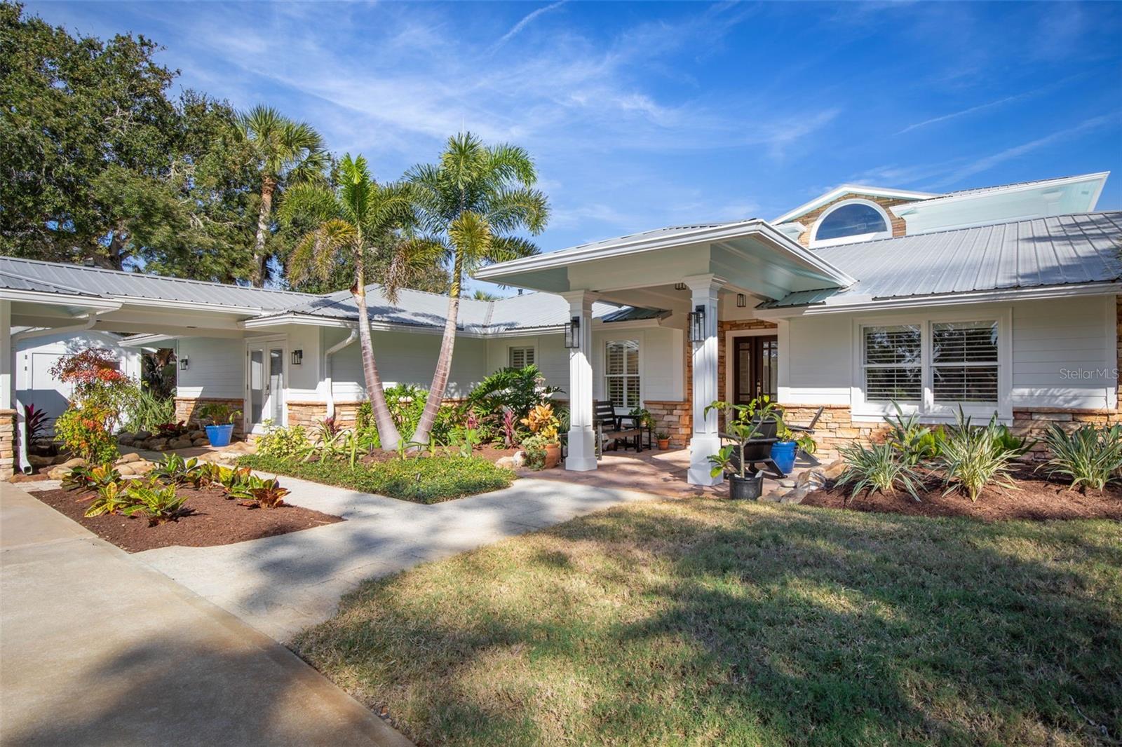 Image 19 of 99 For 1640 Lambert Avenue