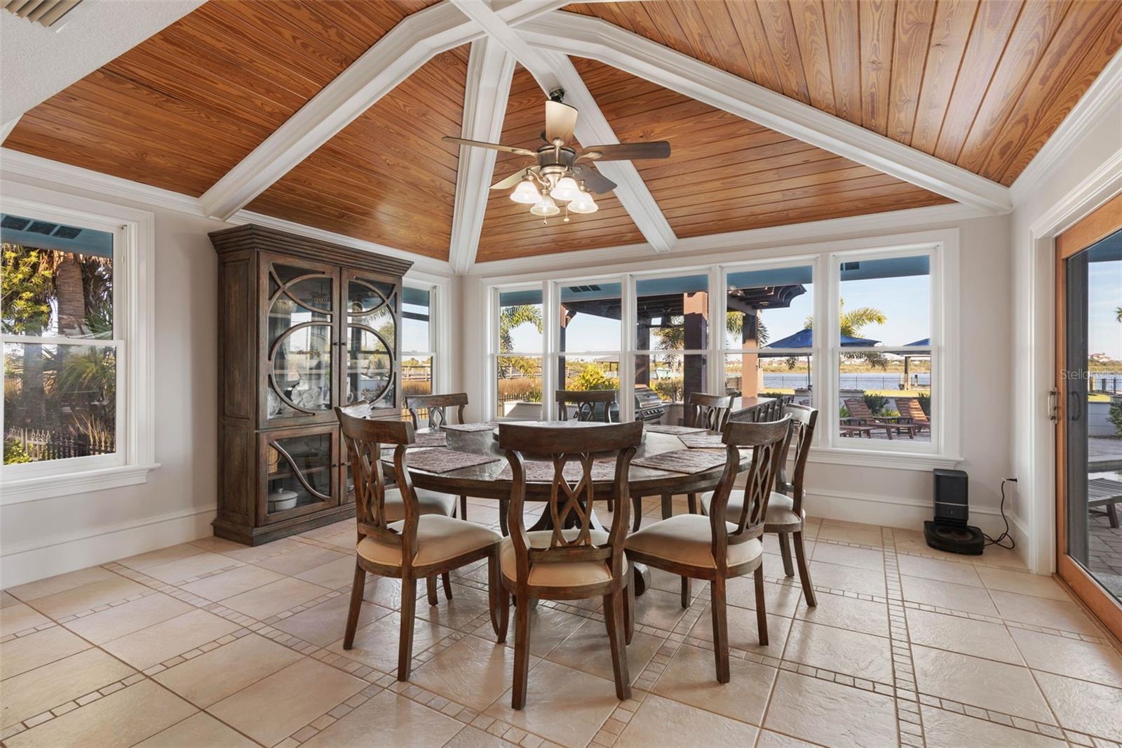 Image 29 of 99 For 1640 Lambert Avenue