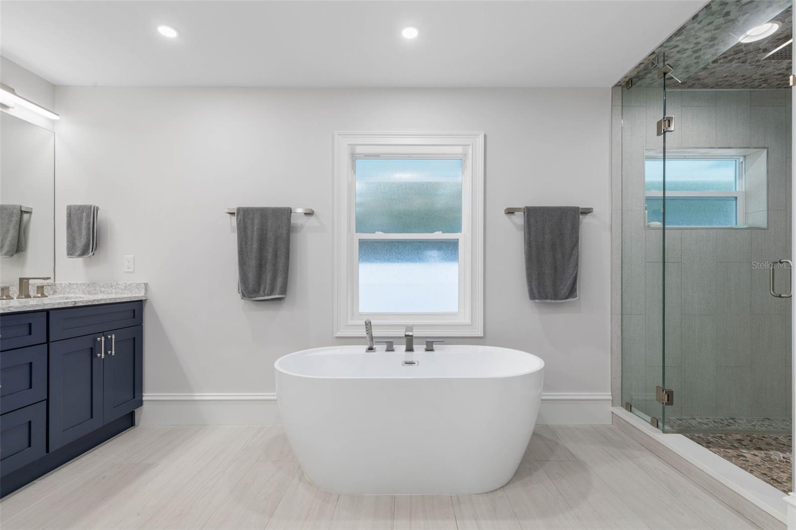 Image 59 of 99 For 1640 Lambert Avenue