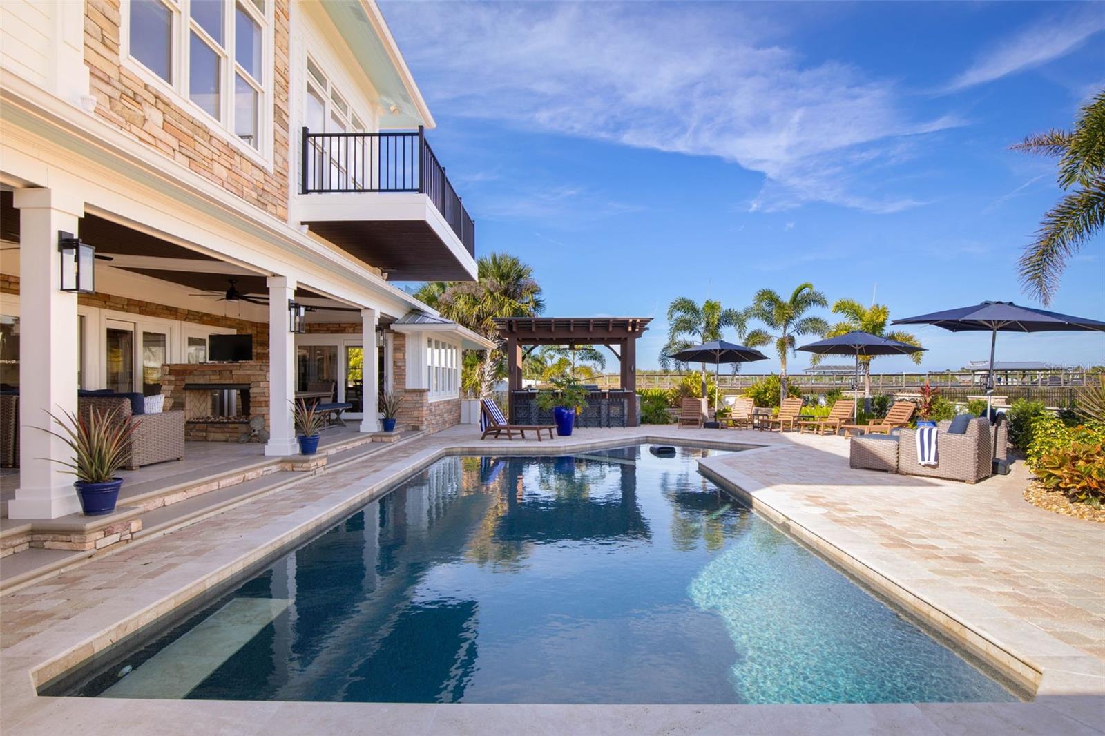 Image 8 of 99 For 1640 Lambert Avenue