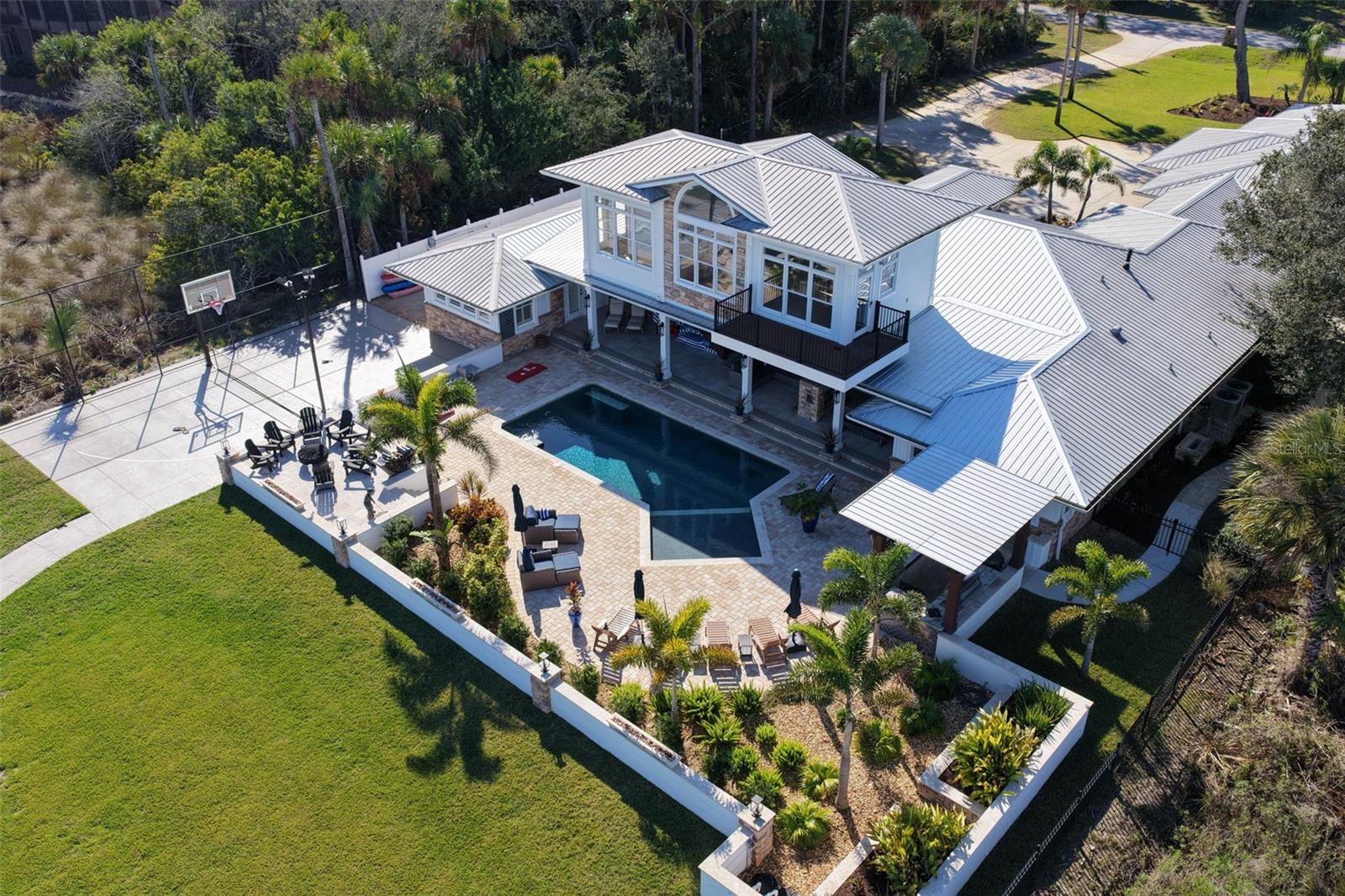 Image 97 of 99 For 1640 Lambert Avenue