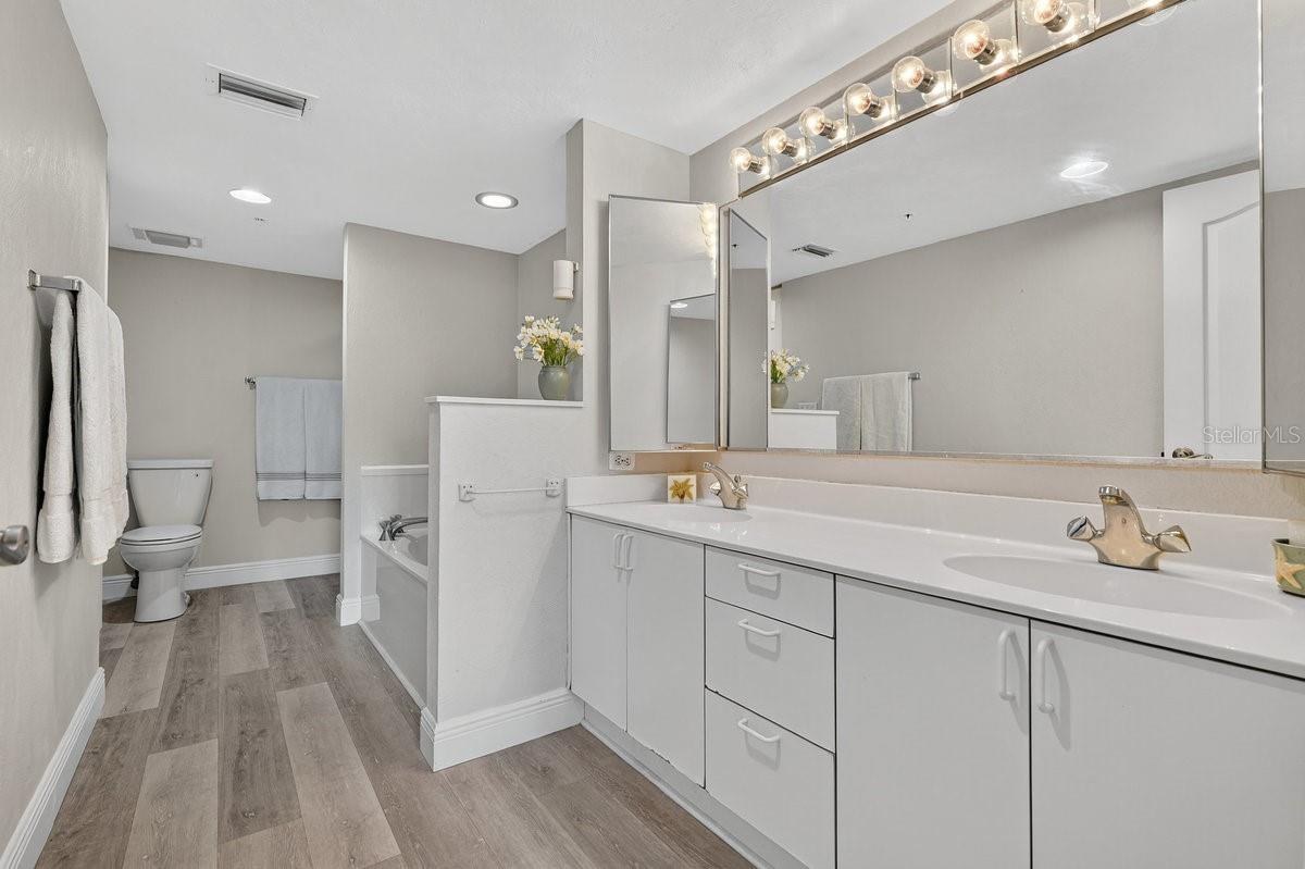 Image 21 of 53 For 3 Oceans West Boulevard 2c3