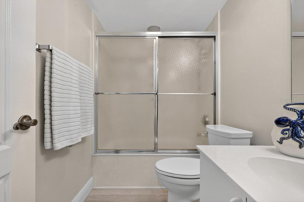 Image 28 of 53 For 3 Oceans West Boulevard 2c3