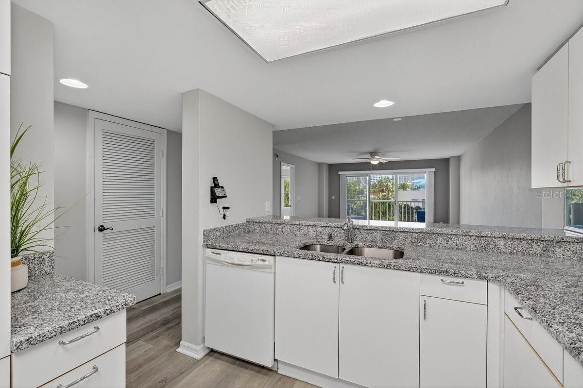 Image 4 of 53 For 3 Oceans West Boulevard 2c3