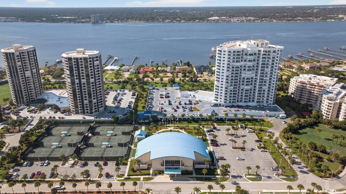 Image 52 of 53 For 3 Oceans West Boulevard 2c3